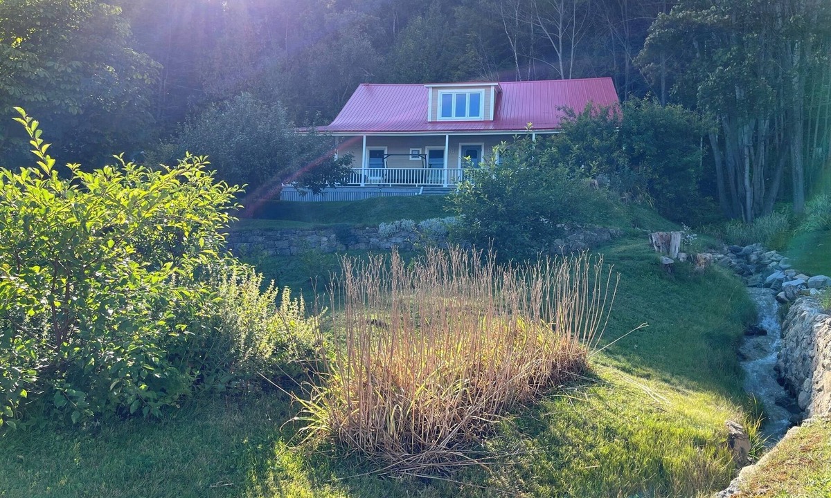 Saint Irenee House | La Maison d'Alphonsine