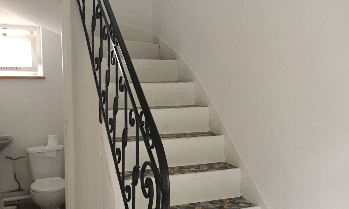 Estenos House | La Maison d'Amélie