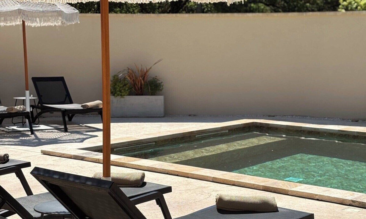 Grignan Villa | La Maison D'ambrine - Villa Grignan