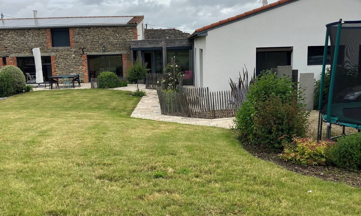 Faveraye-Machelles House | La maison du pressoir