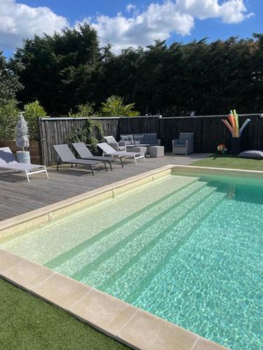 Villaines-les-Rochers Apartment | La maison du bois brulée 5