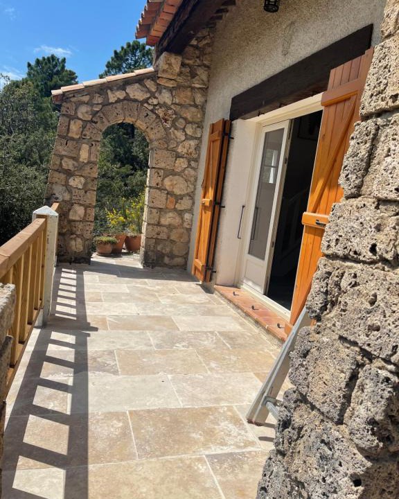 Tourtour House | La maison dans le ciel