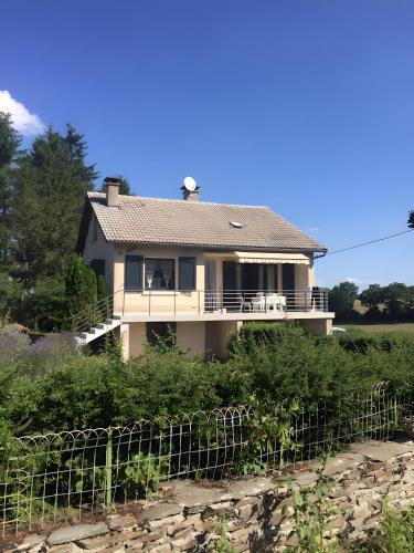 Salles-Curan House | La Maison de Campagne
