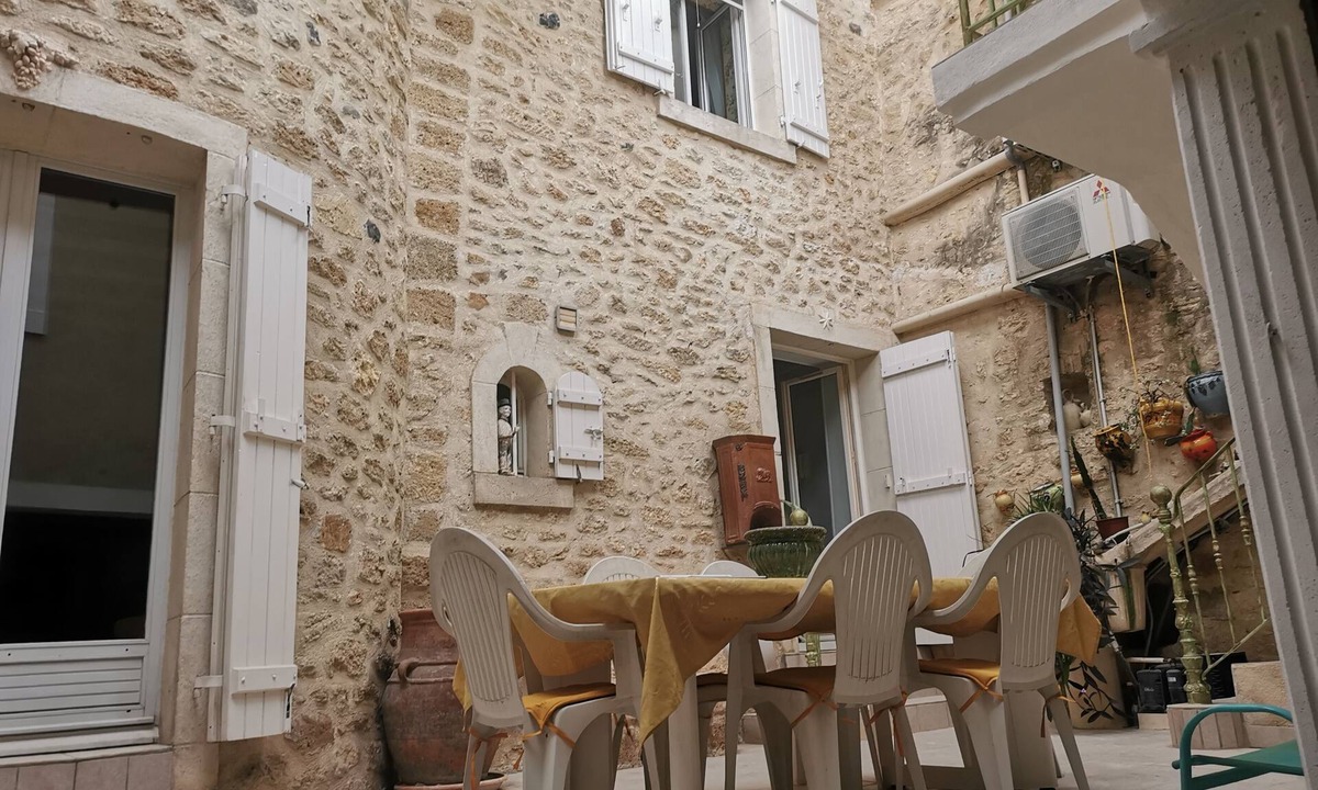 Alignan-du-Vent House | LA Maison DE Choubaka