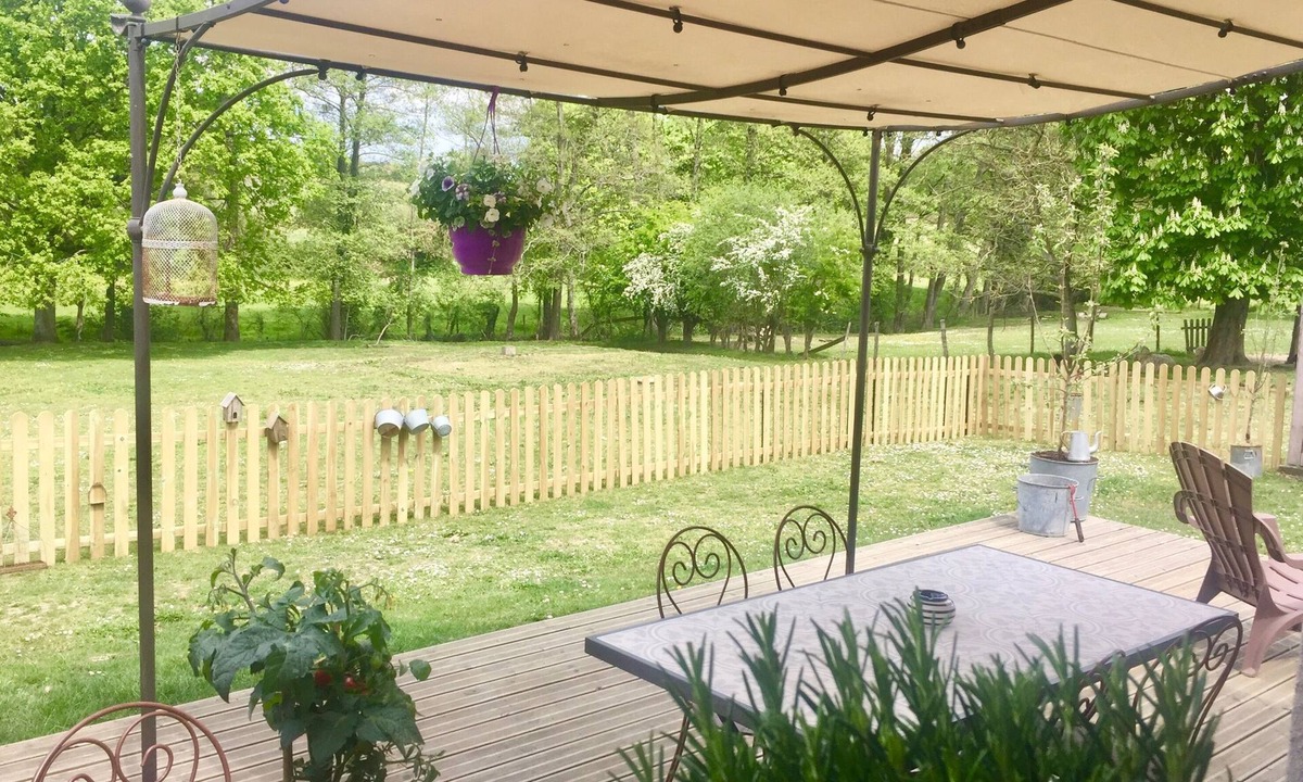 Cholet House | La Maison de Chanvre, Puy du Fou, countryside in the city, heated swimming pool, sleeps 6