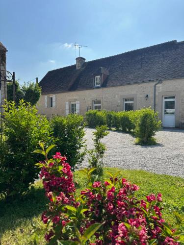 Sevigny House | La Maison de Charme - Calme - Grand jardin - Jeux