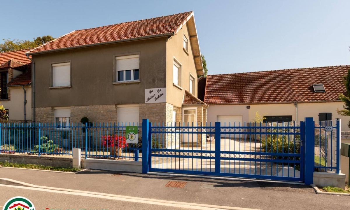 Vauchamps House | La Maison de Fabrice