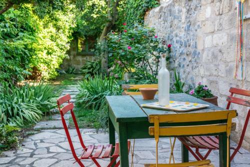 Aigues-Mortes Medieval City House | La Maison de Famille