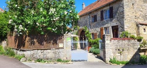 Flavigny-sur-Ozerain House | La Maison de Claire
