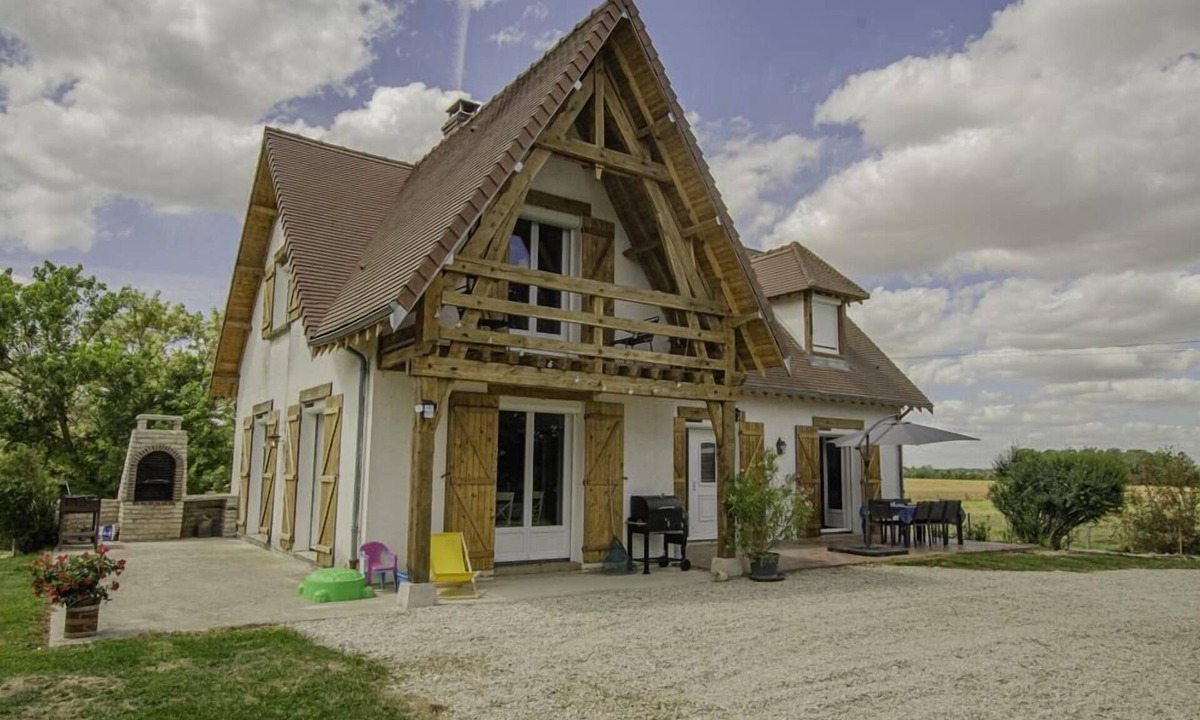 Lusigny-sur-Barse House | La Maison de Campagne
