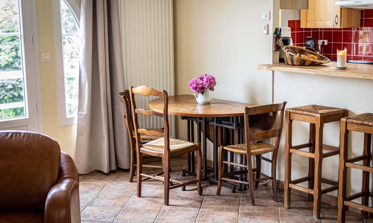 Jouy-le-Moutier House | La Maison de Jouy (quiet, country setting 30 minutes from Paris)