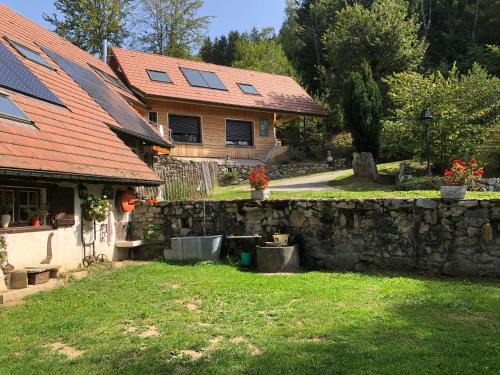 Les Adrets Bed & Breakfast | La Maison de Jean