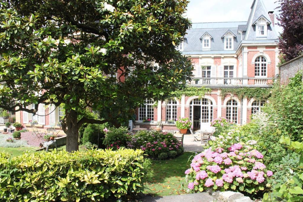 Eu House | La Maison de Paul B