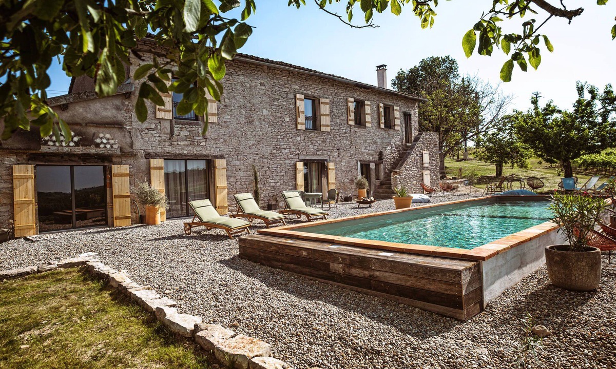 Puycelci House | La Maison de Romain – Vineyard Views, Pool, and Family Comfort