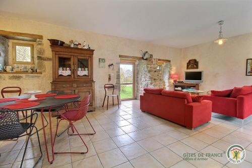 Cohiniac House | La maison des charretiers