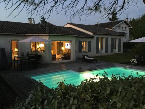 Puymoyen Bed & Breakfast | La Maison des Eaux Claires