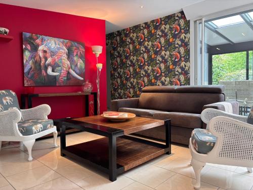Vivonne House | La Maison des Eléphants