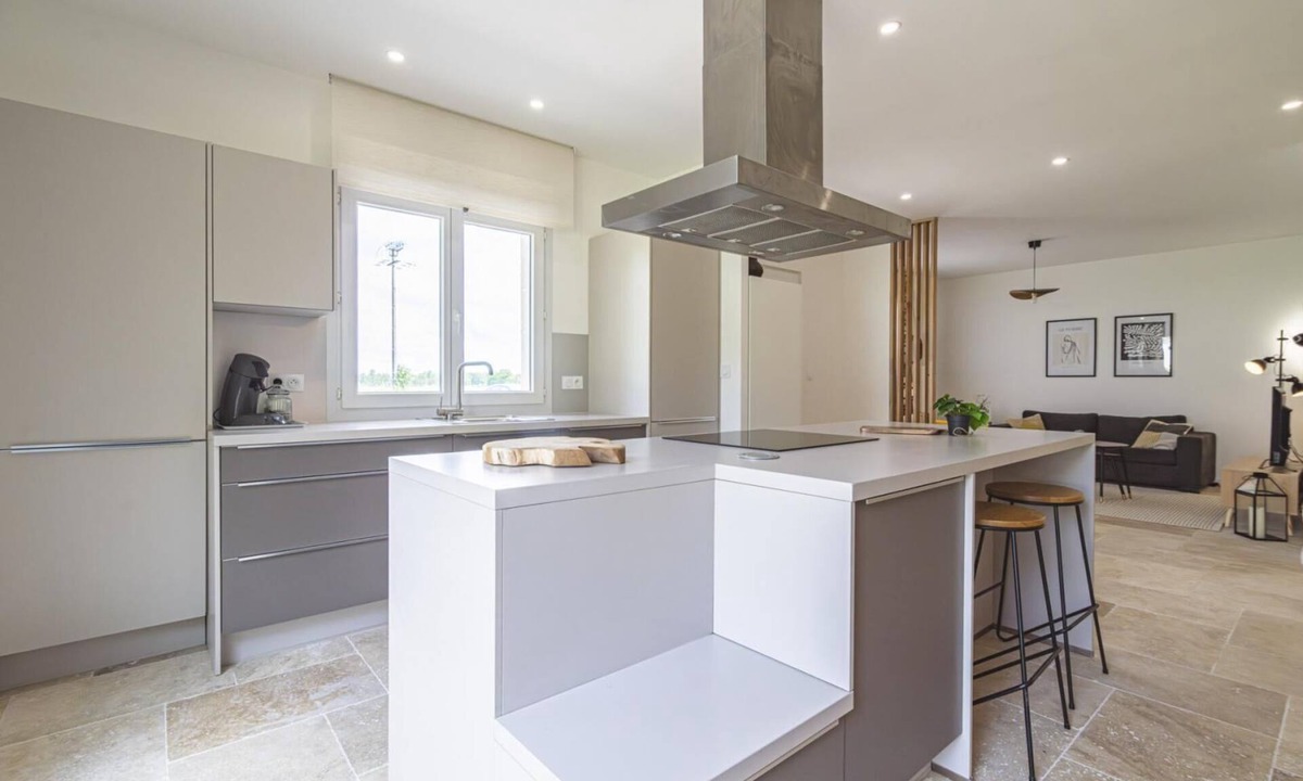 Athis House | La Maison des Roses - ATHIS