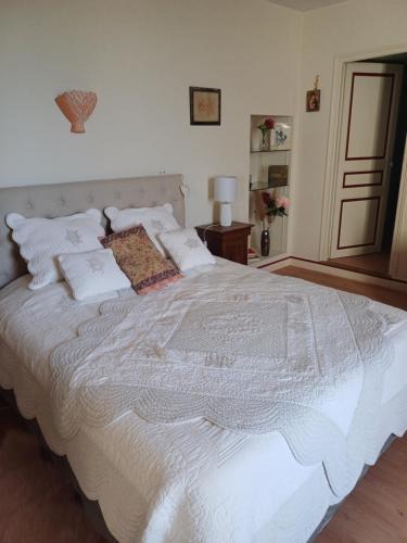 Montignac-Charente Bed & Breakfast | La maison du bonheur