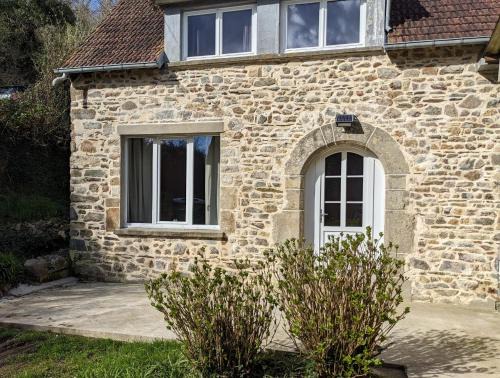 Crasville House | La maison du bas