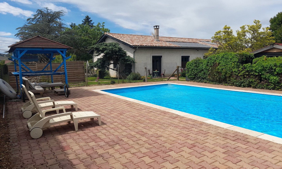 Saint-Bernard House | La maison du Bonheur