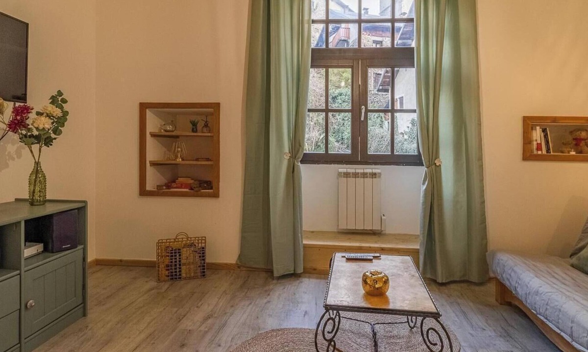 Albertville House | La Maison Du Bonheur