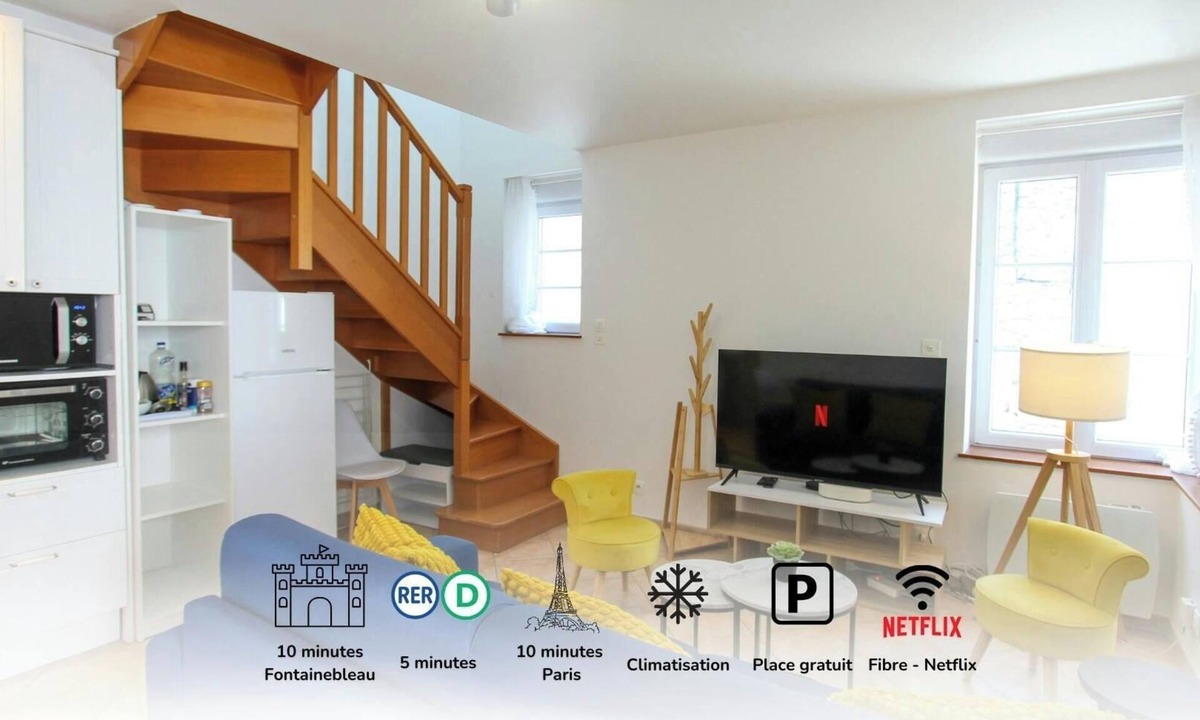 Bois-le-Roi House | "La maison du bonheur"