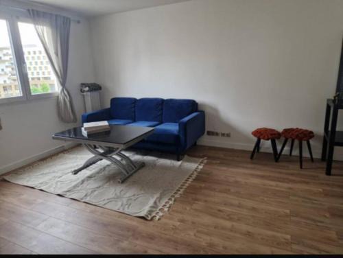 Choisy-le-Roi Apartment | La maison du bonheur