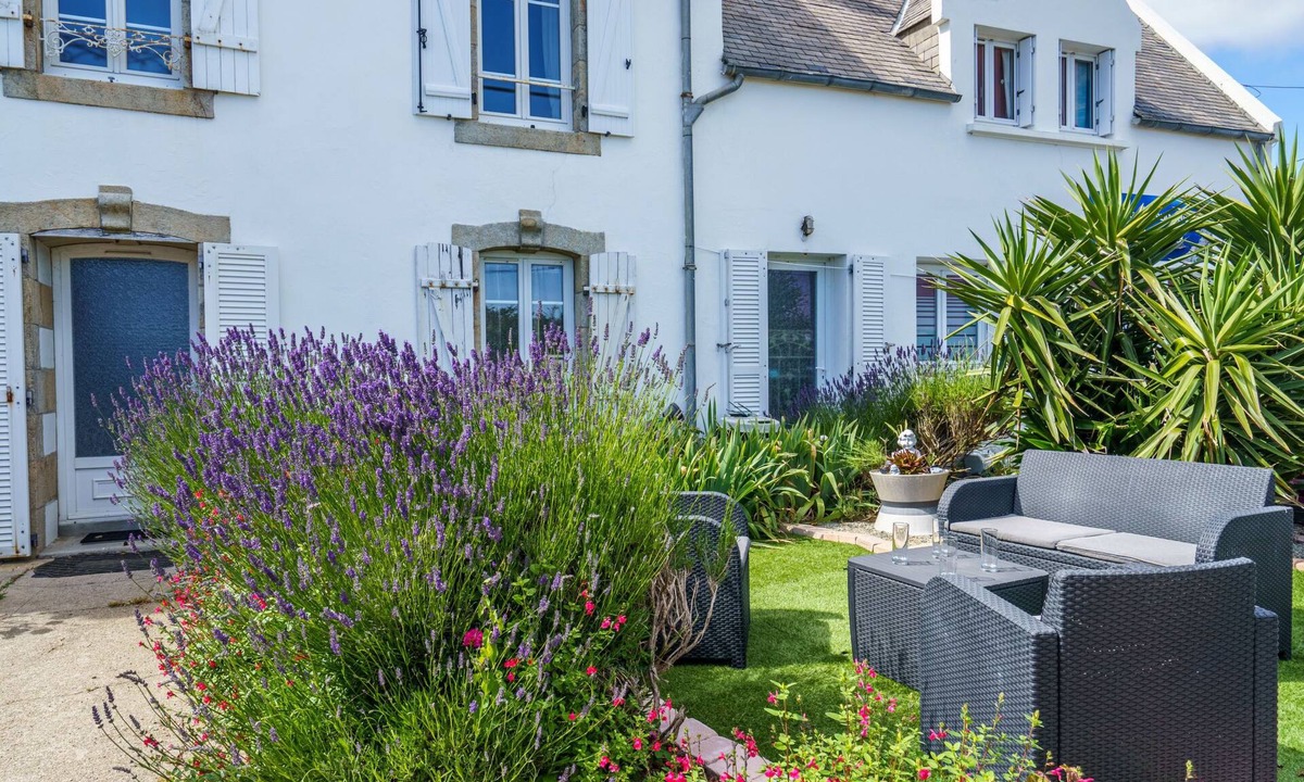 Primelin House | la maison du bonheur by Interhome