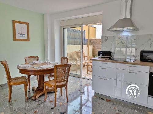Louverne House | La Maison du Bourg, 4 personnes