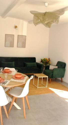 Manosque House | La Maison du Cerisier