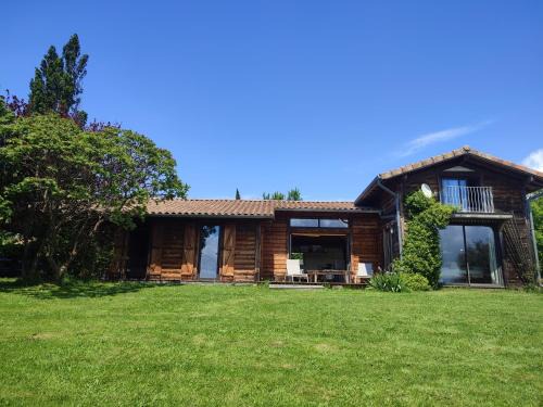 Saissac Ski Chalet | La Maison du Charpentier