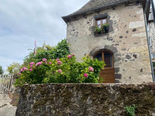 Mur-de-Barrez House | La maison du Chateau