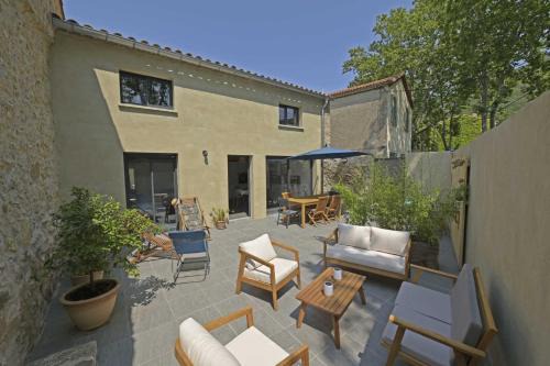 Quintillan House | La maison du merle bleu