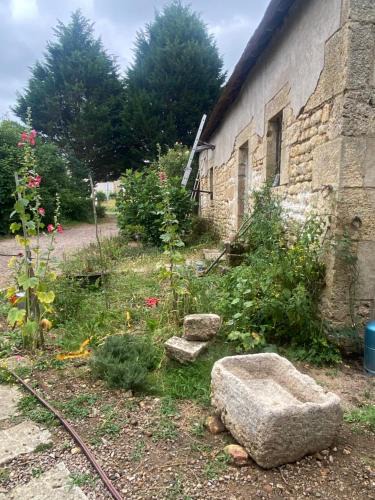 Lurcy-le-Bourg House | La maison du moulin