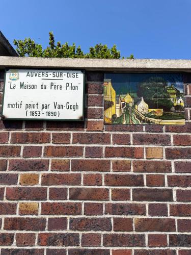 Auvers-sur-Oise Bed & Breakfast | La Maison du Pere Pilon avec petit dejeuner