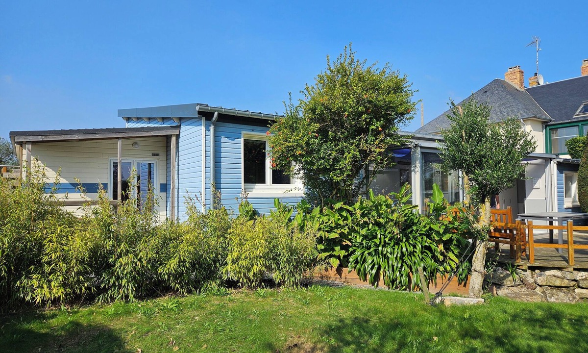 Anneville-sur-Mer House | La Maison Du Soleil Couchant - with garden - 250 m from the beach - Veranda