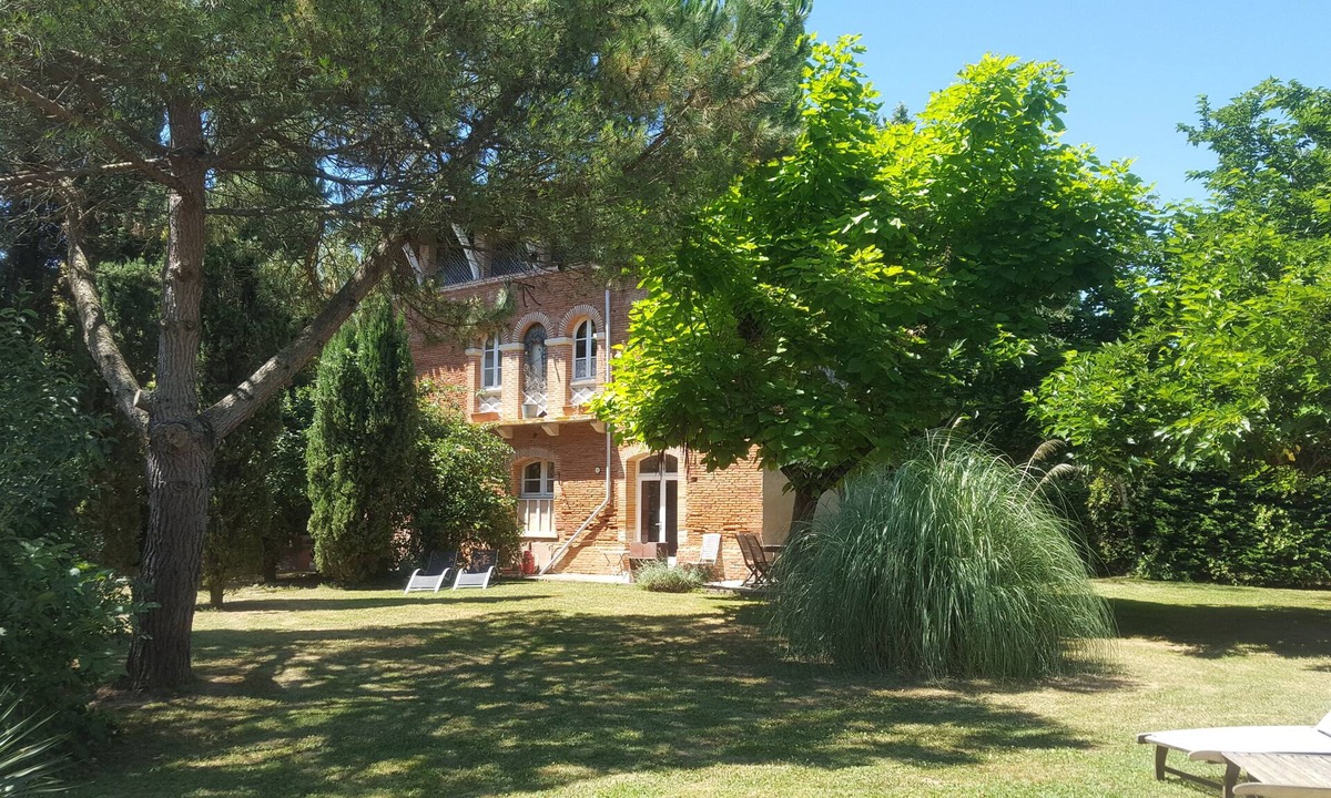 Castelsarrasin House | La Maison du Verger