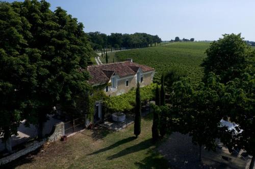 Lectoure House | La Maison du Vignoble piscine, tennis, Wallbox