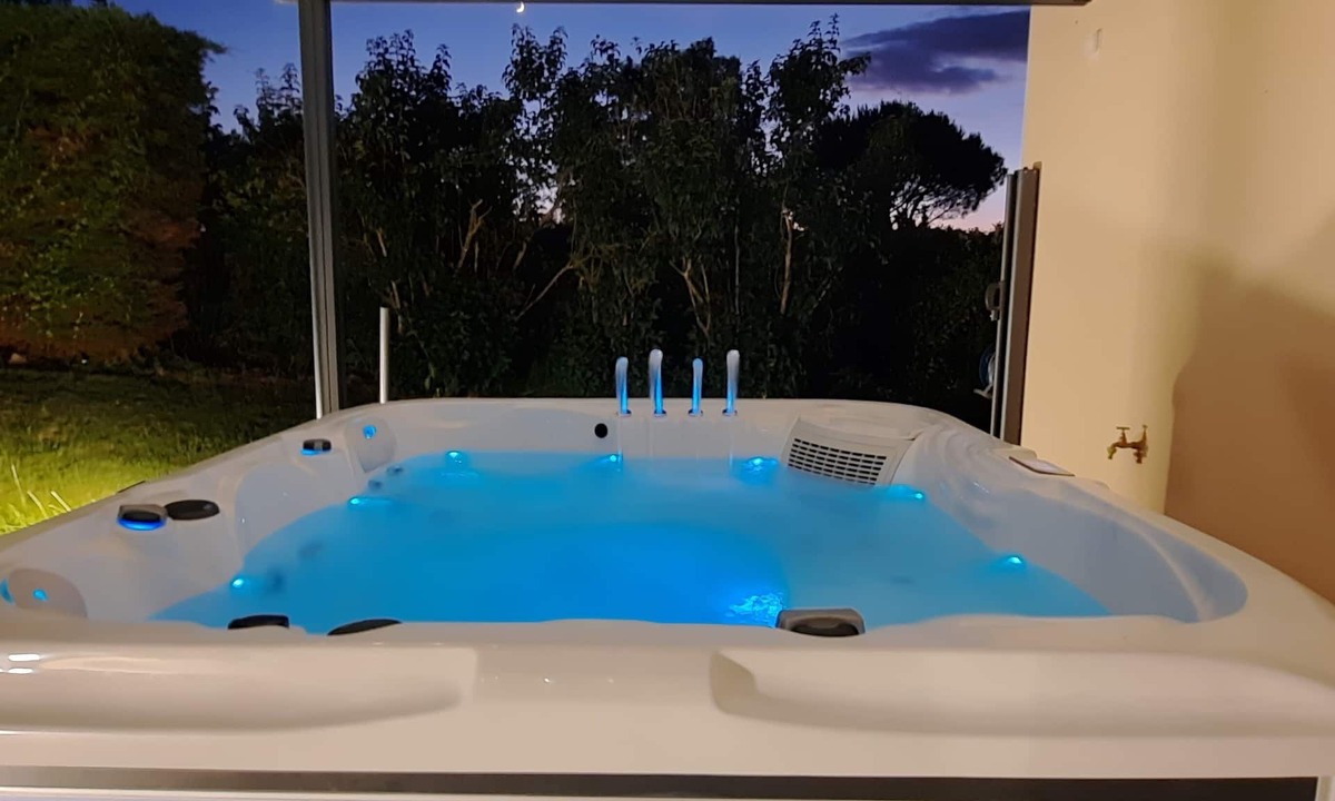 Chatuzange-le-Goubet Villa | La Maison d'à Côté | Design, Spa, Calm & Serenity/Quality services
