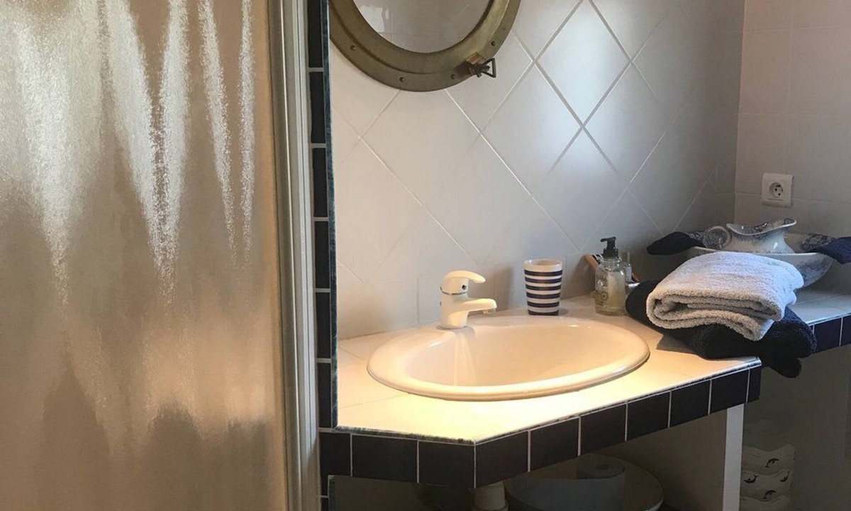 Ferrals-les-Corbieres House | LA MAISON DE JOSEPHA chambre marine