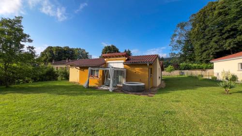 Meillonnas House | La Maison Greenvallée