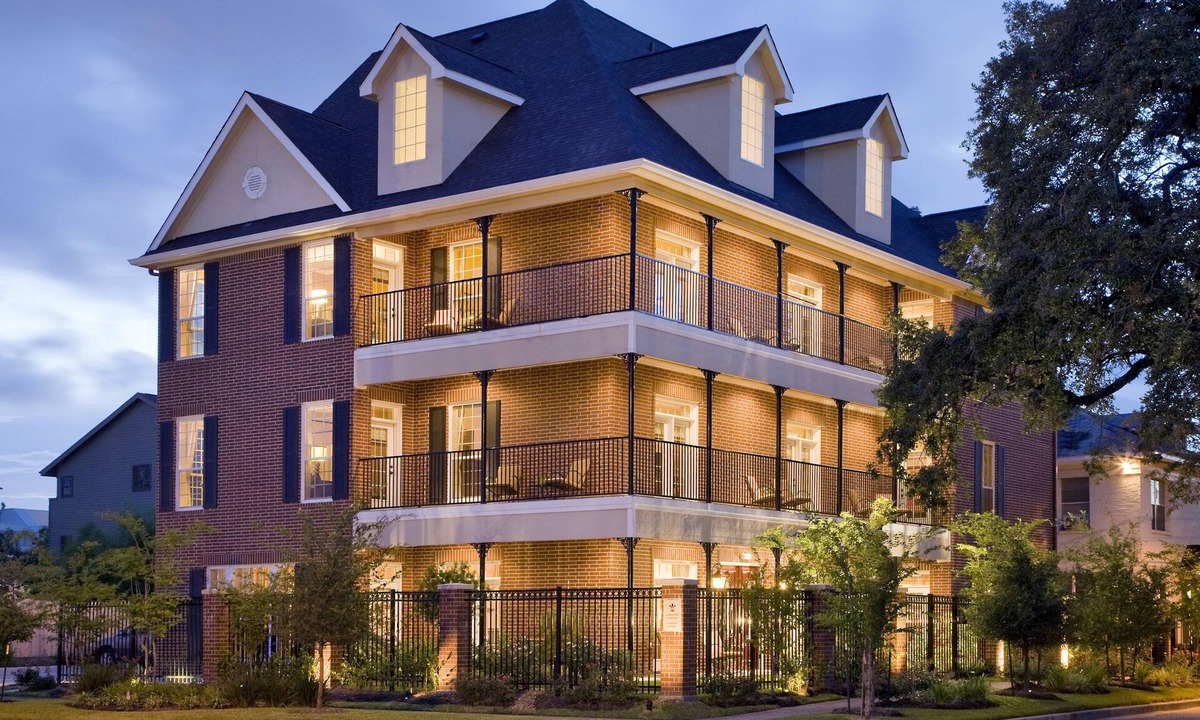 Midtown Bed & Breakfast | La Maison in Midtown an urban B&B