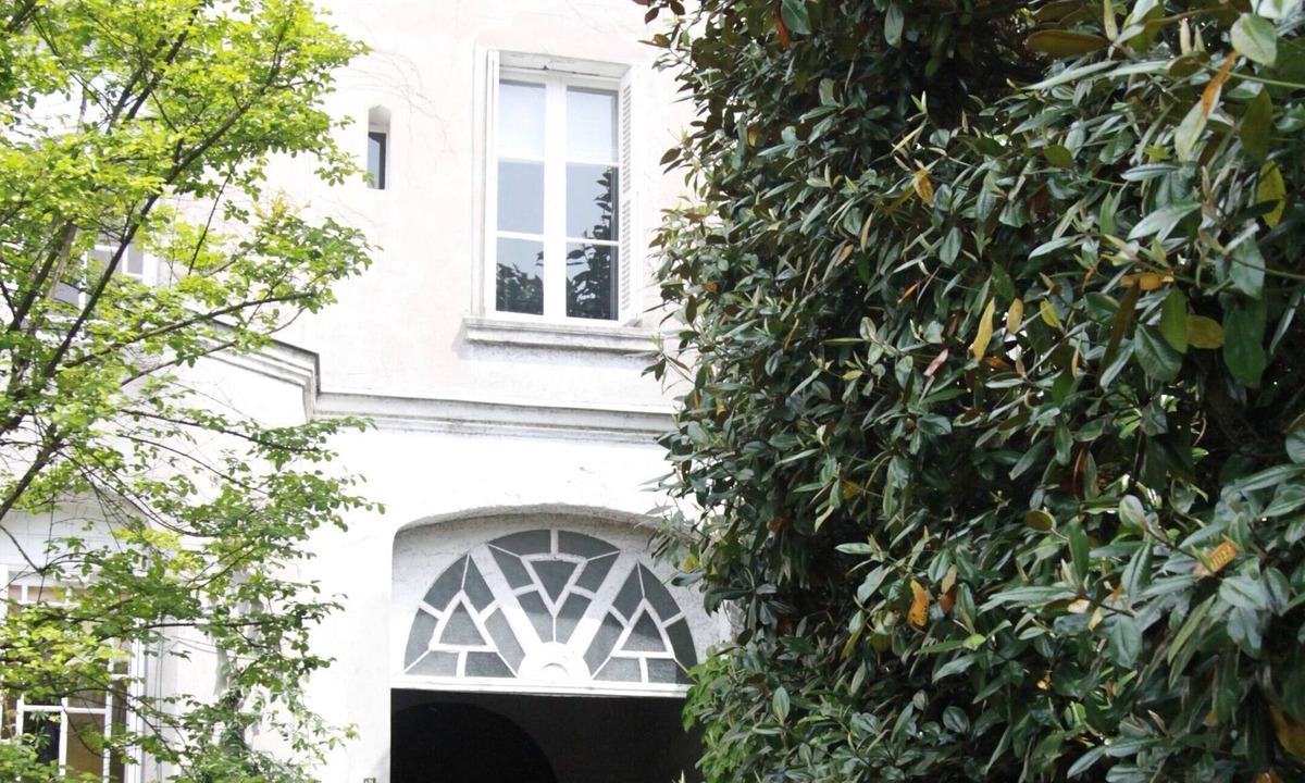 Cathedrale House | La Maison Jules