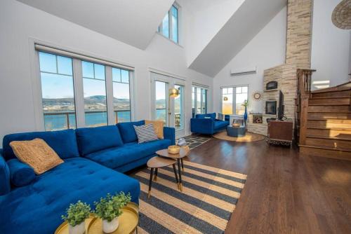 Sainte-Famille Ski Chalet | La Maison Laurentienne, Vue sur le fleuve ,Spa et Sauna