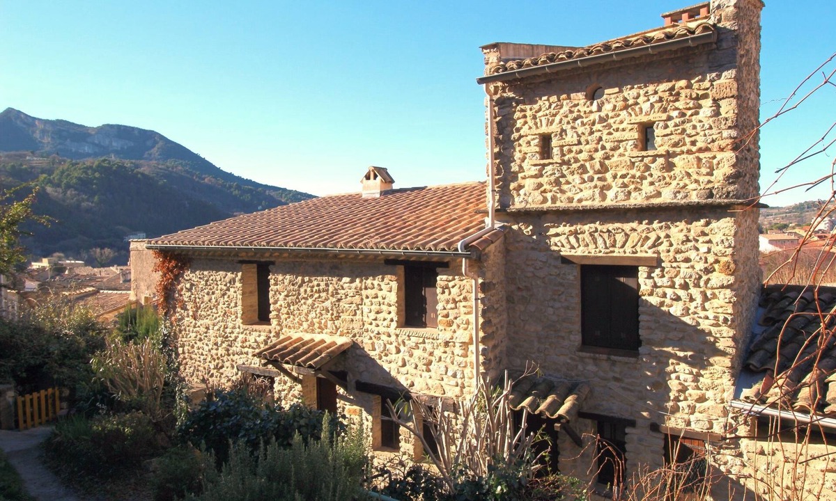 Nyons House | La Maison Madeleine