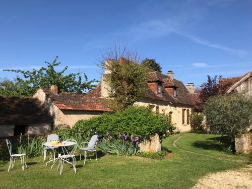 Saint-Chamassy Bed & Breakfast | La Maison Magique