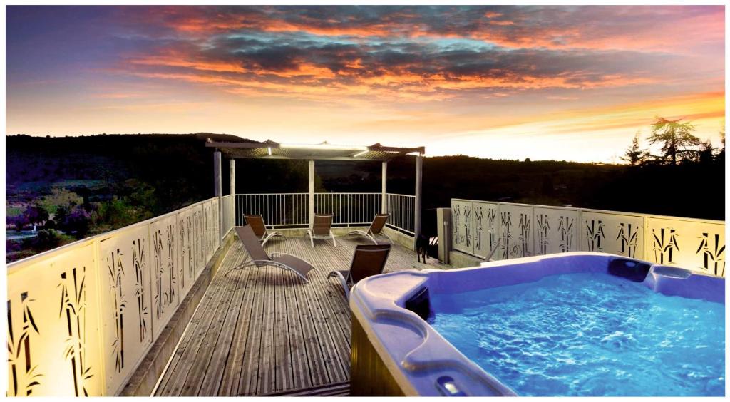 La Caunette House | LA MAISON MIRAVA