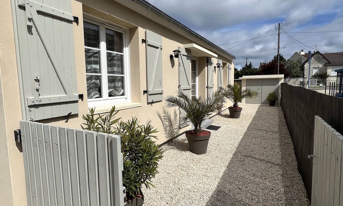 Ouistreham House | La Maison Sable - Elegance, comfort and history just a stone's throw from the sea