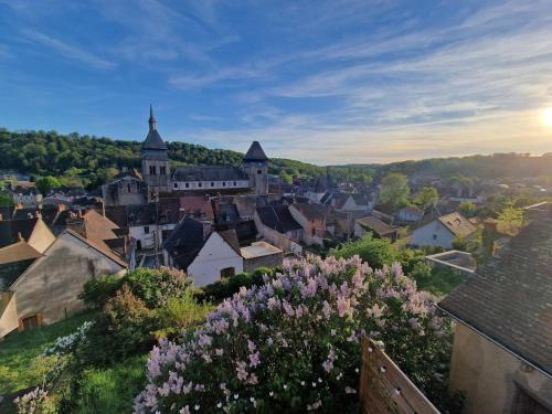 Chambon-sur-Voueize House | La maison Sainte- Valérie